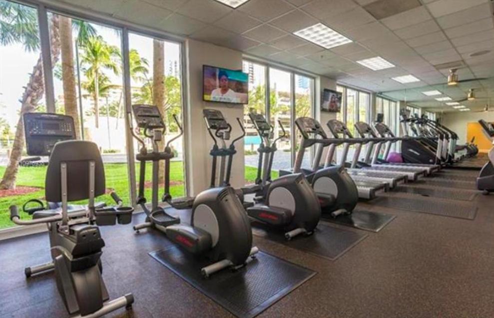 Sunny Isles, Beach Life! Parking Included Miami Beach Exterior photo