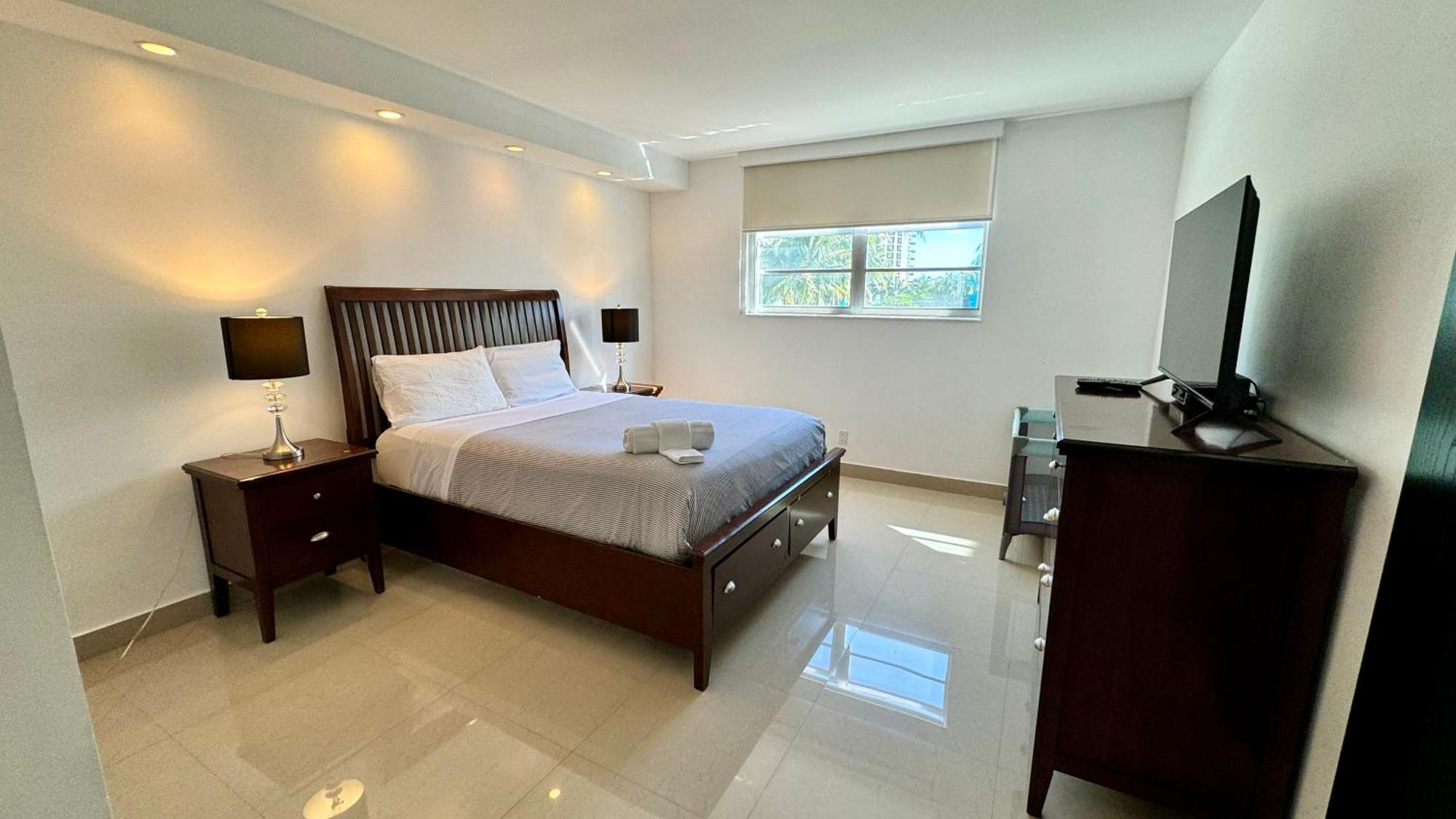 Sunny Isles, Beach Life! Parking Included Miami Beach Exterior photo